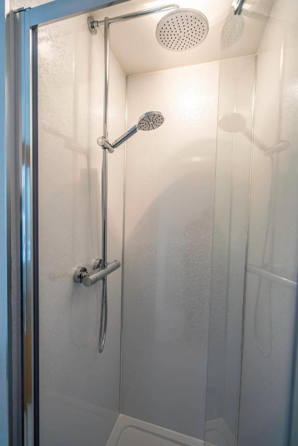 The Chaucer - Modern 3 Bed Home With Parking Close To City Centre Canterbury Kültér fotó